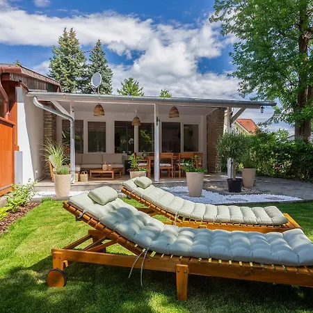 Дом отдыха Dushi Balaton Family-friendly Vacation Near The